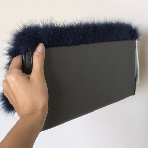 Blue Faux Fur Large Harajuku Clutch Wristlet - Picture 2 of 7